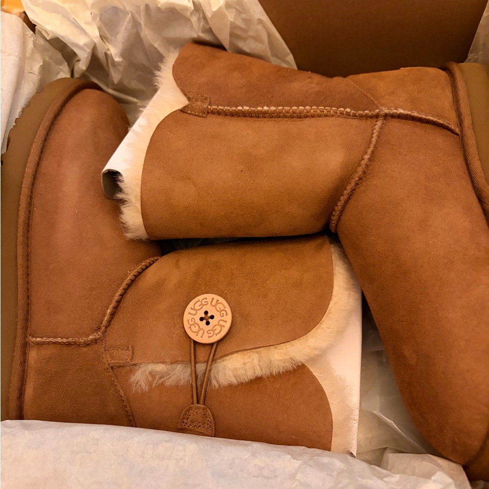 NIB UGG Booys